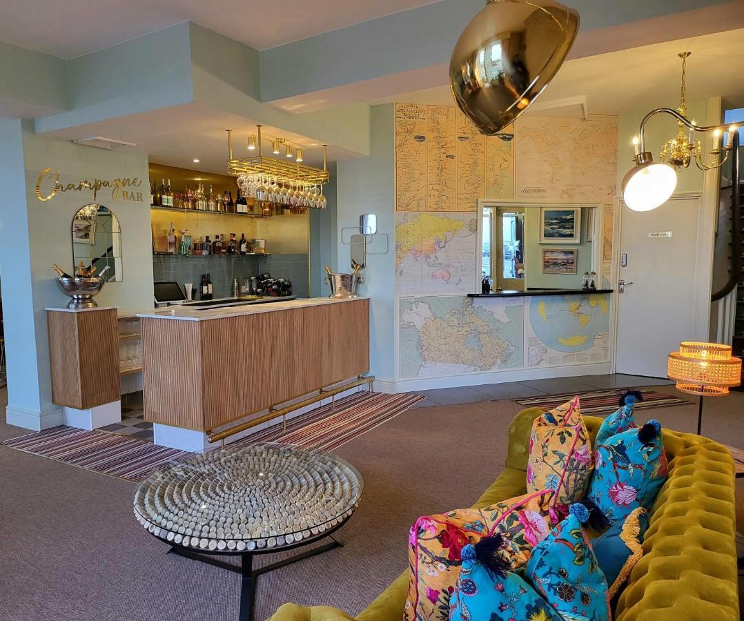 The Club Hotel 4*